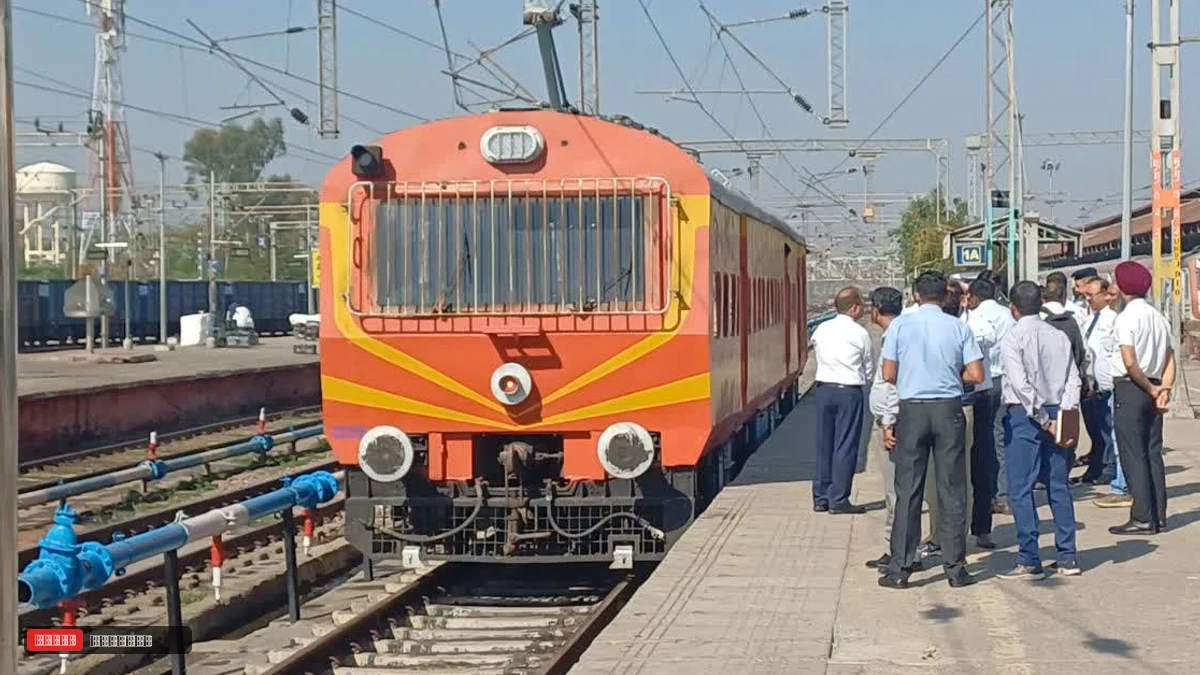 अंबाला रेल मंडल ने त्योहारों के लिए बढ़ाईं 18 स्पेशल ट्रेनें, कोहरे और भीड़ से निपटने को तैयार हुआ रेलवे का मास्टर प्लान