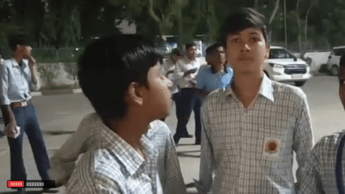 CM के कार्यक्रम में स्कूली बच्चों को नहीं मिली रिफ्रेशमेंट:  बोले- कई घंटे से आए हैं, कुछ नहीं मिला; PM पर बना नाटक देखने आए थे - Haryana News