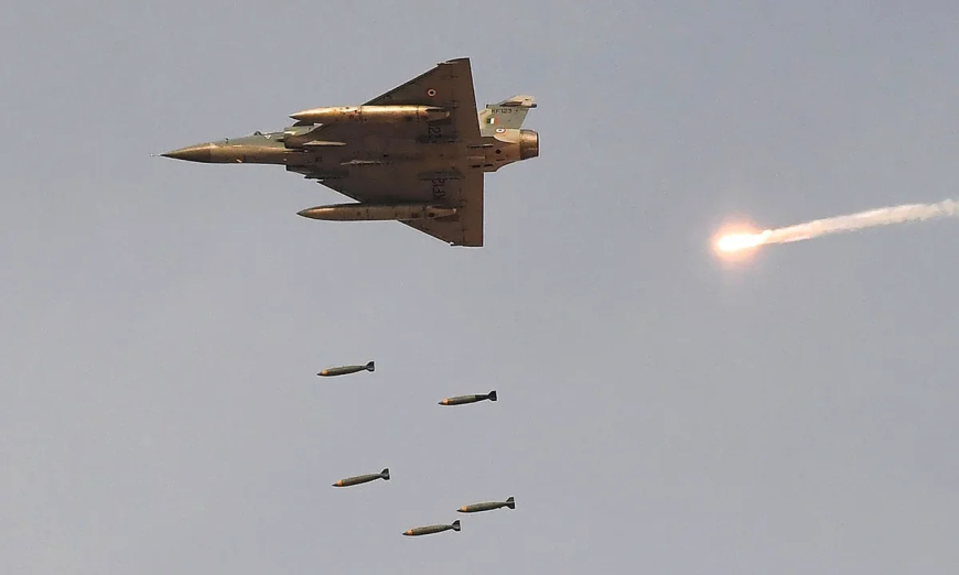 Pakistan Air Strike: Khyber Pakhtunkhwa के Matri Village पर गिराए 8 चीनी बम, 30 से अधिक नागरिकों की मौत, जानिए क्यों?
