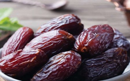 Dates Benefits: 1 महीने तक सुबह खाली पेट खाएं खजूर, शरीर में दिखेंगे ये 5 चौंकाने वाले बदलाव